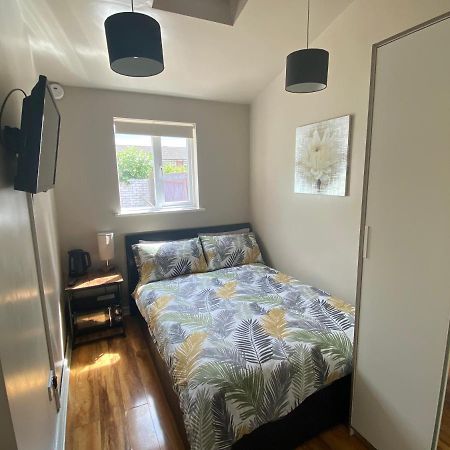 Private Room And Bathroom With Private Entrance Near Warwick Town Centre Zewnętrze zdjęcie