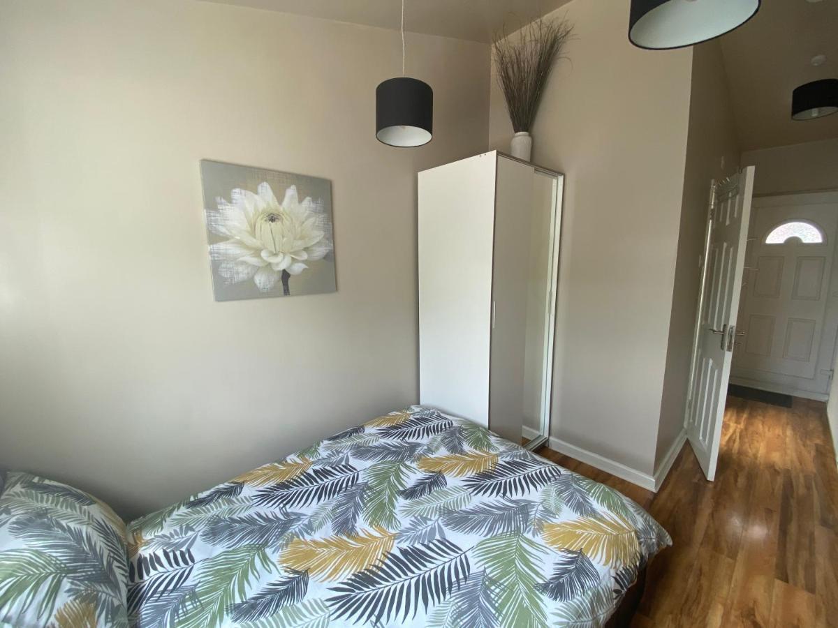 Private Room And Bathroom With Private Entrance Near Warwick Town Centre Zewnętrze zdjęcie