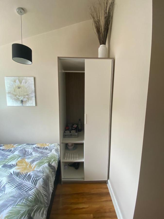 Private Room And Bathroom With Private Entrance Near Warwick Town Centre Zewnętrze zdjęcie