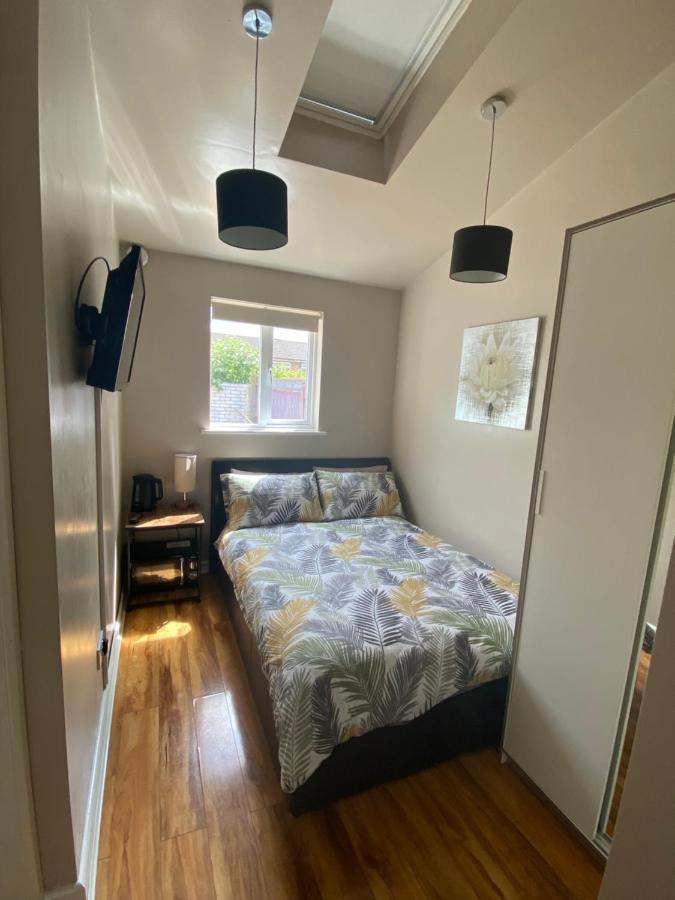 Private Room And Bathroom With Private Entrance Near Warwick Town Centre Zewnętrze zdjęcie